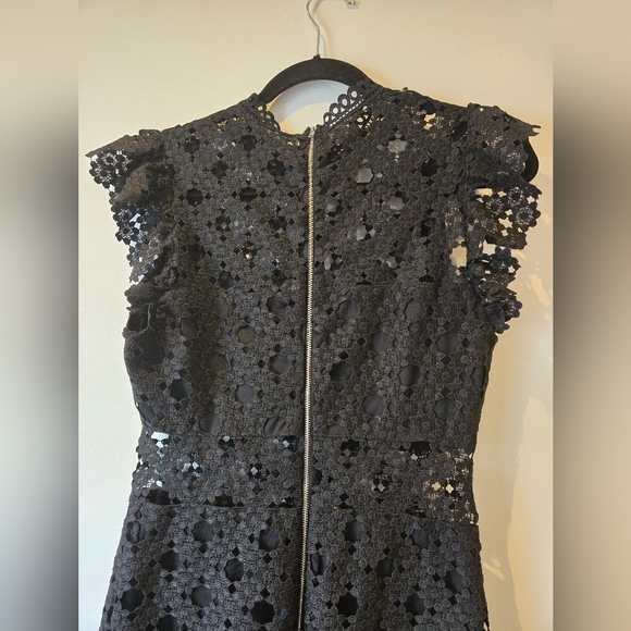 Chelsea Samantha Lace Trumpet Dress Size Small - Picture 9 of 13